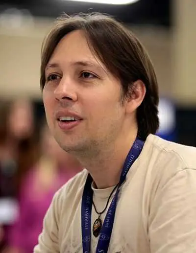 Il linguista David J. Peterson, creatore del Valyriano